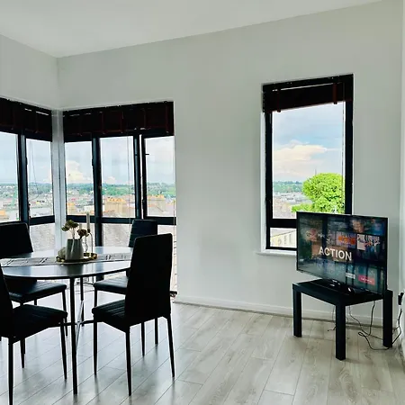 Skyline Vista Apartment